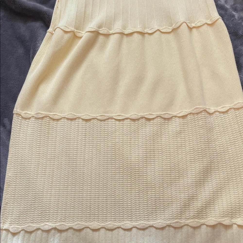 🍋 DYNAMITE Yellow Ribbed Tiered Midi Dress Size M - Picture 4 of 8